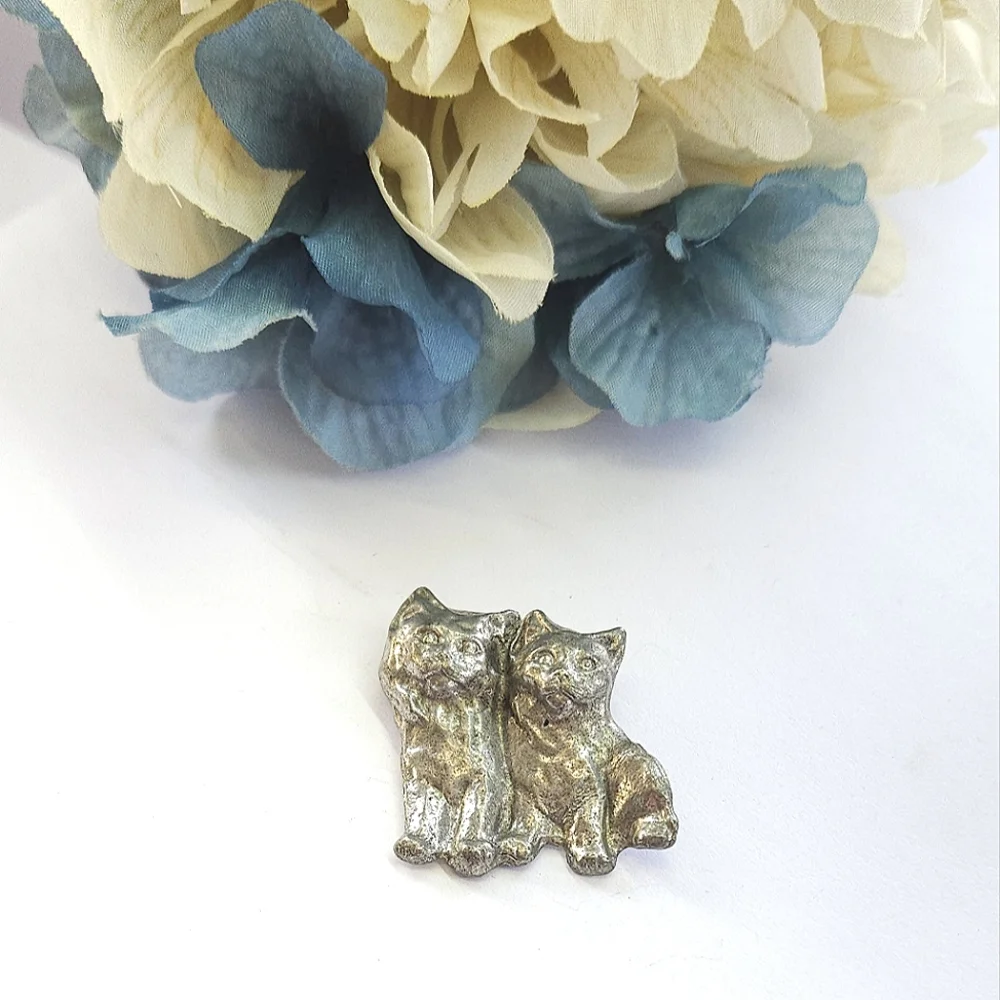 Vintage Silver Tone Double Kitty Cat Brooch or Pin